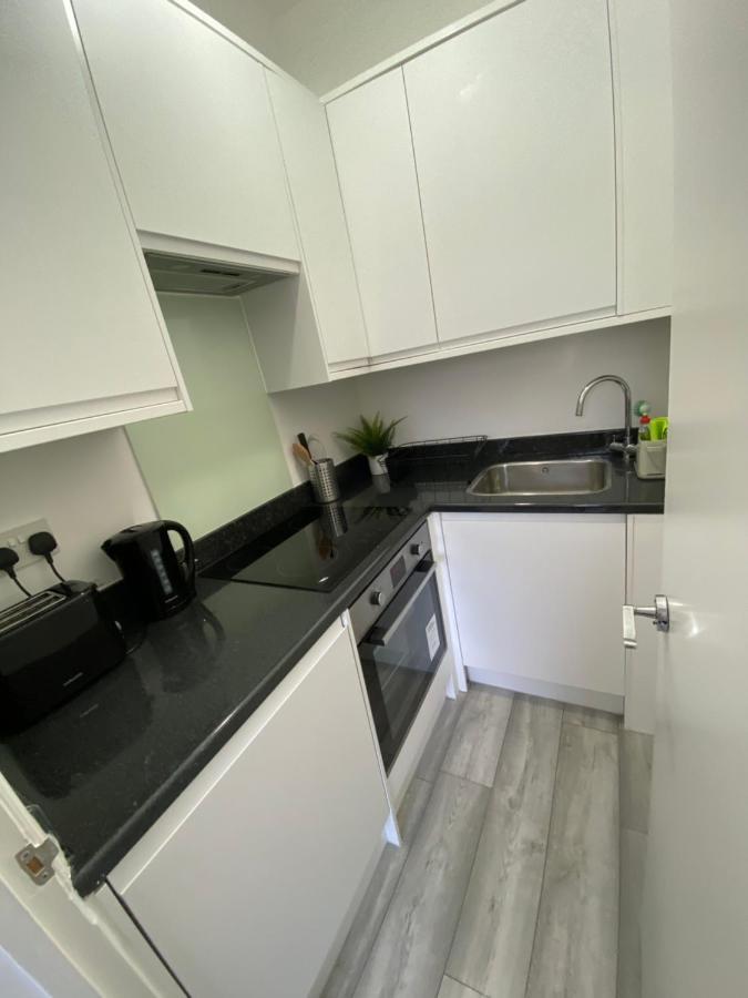 Spacious 2 Bedroom Flat In Paddington Londen